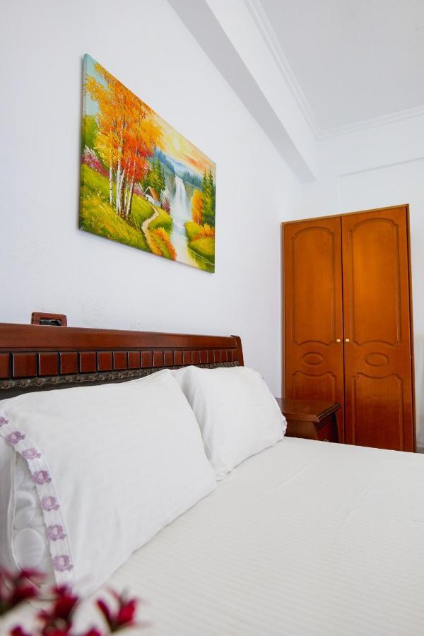 Guest House Gerard Ksamil Kültér fotó