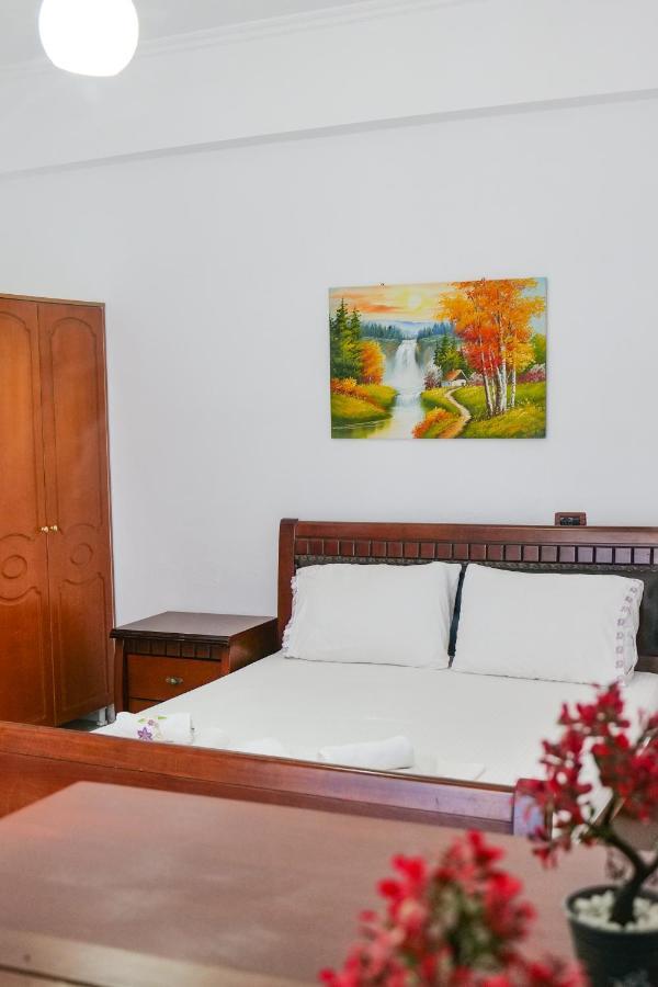 Guest House Gerard Ksamil Kültér fotó