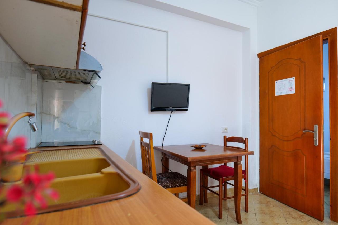 Guest House Gerard Ksamil Kültér fotó