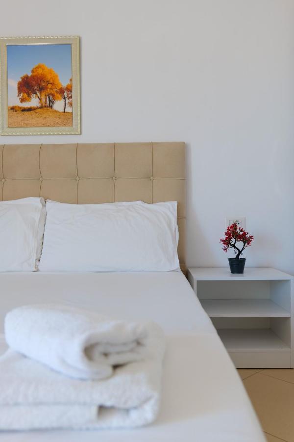 Guest House Gerard Ksamil Kültér fotó