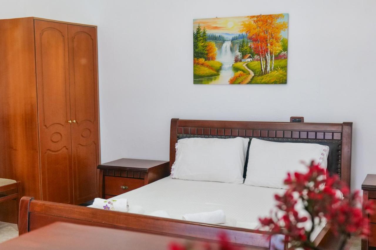 Guest House Gerard Ksamil Kültér fotó