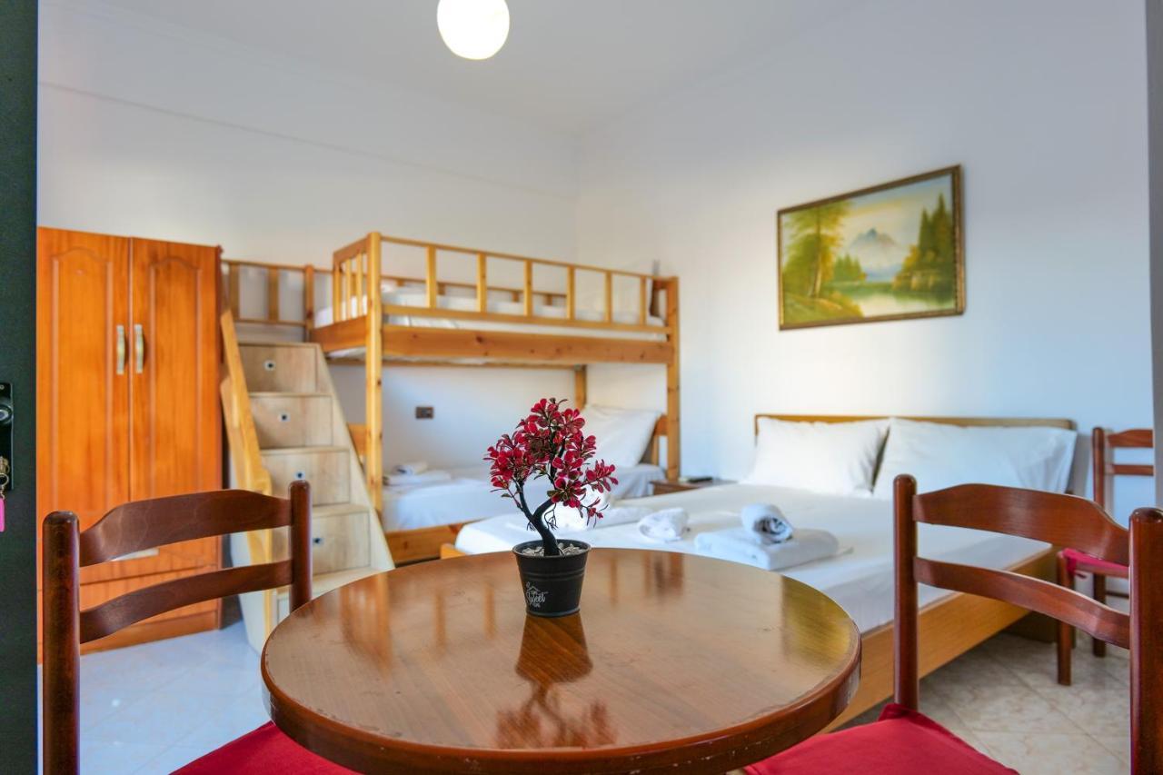 Guest House Gerard Ksamil Kültér fotó