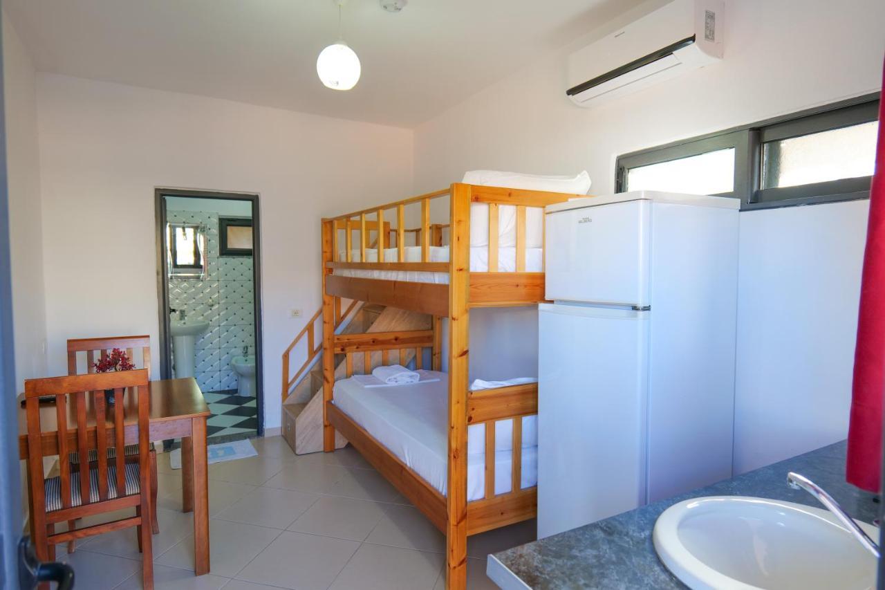 Guest House Gerard Ksamil Kültér fotó