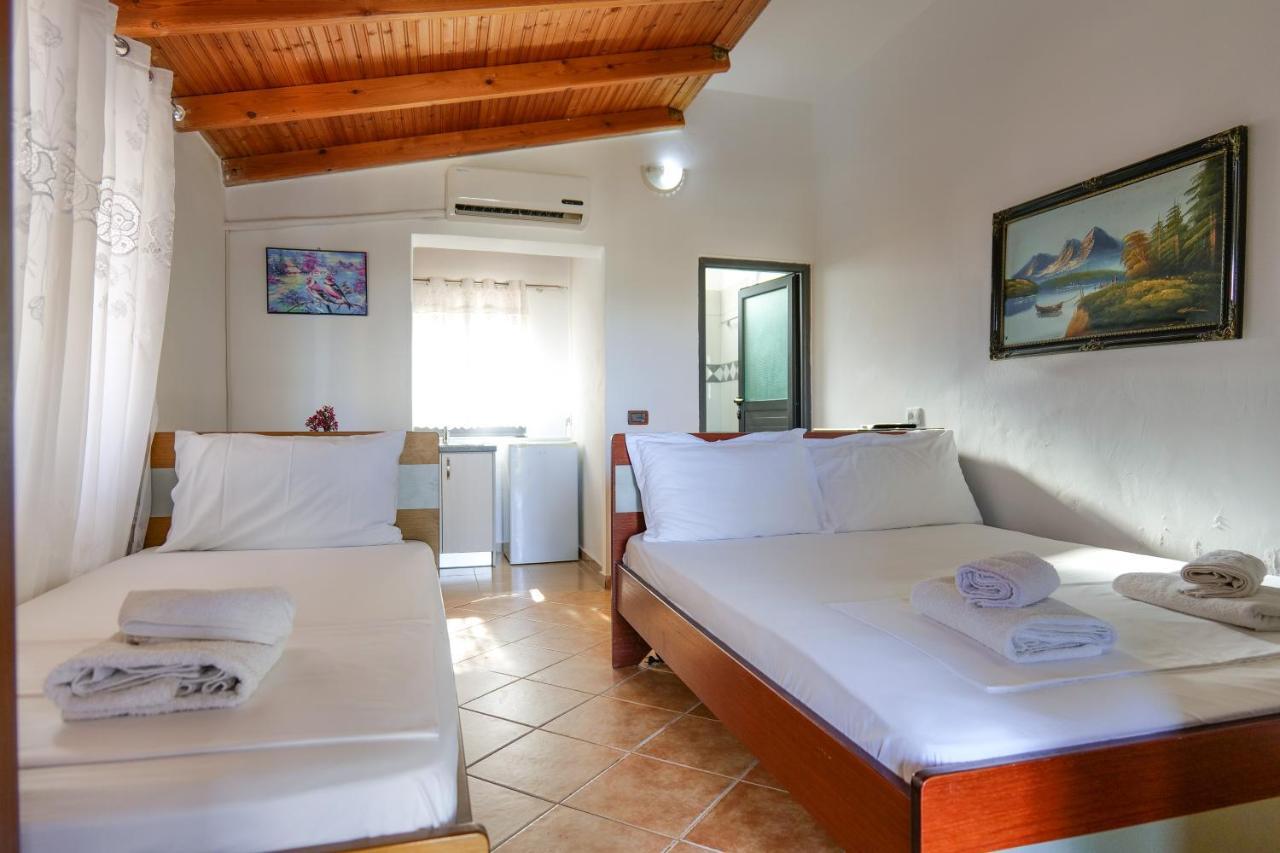 Guest House Gerard Ksamil Kültér fotó