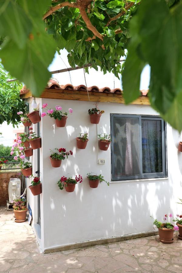 Guest House Gerard Ksamil Kültér fotó